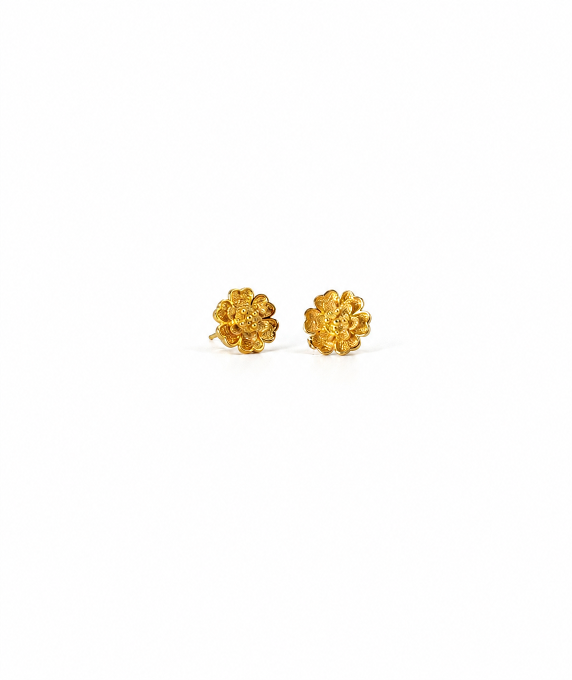PRETTY GOLD FLOWER STUDS